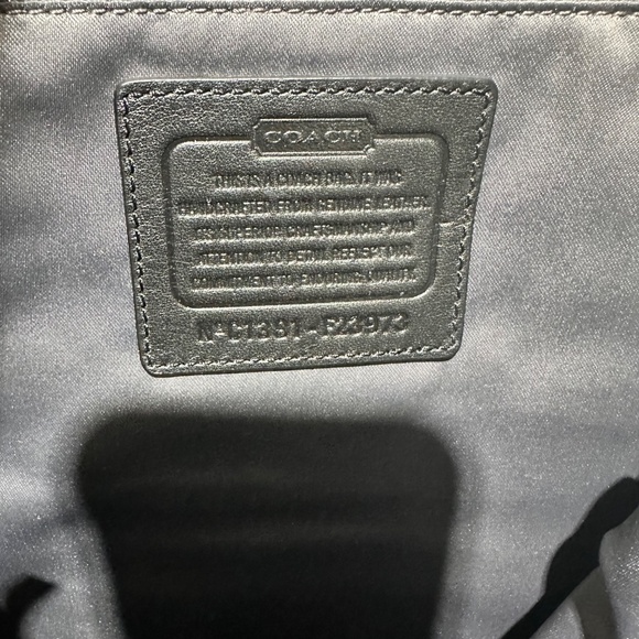 Coach Daisy Spectator Emma Tote - Picture 6 of 6